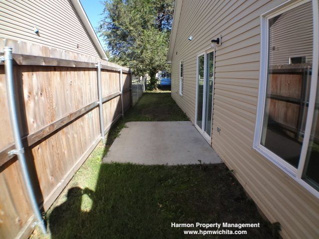 Newer 3 Bed 2 Bath Duplex Near 21st & Amidon - 1 MONTH FREE RENT AFTER 3 MONTHS PAID ON TIME property image