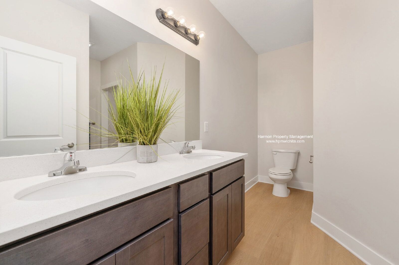 Brand New Three-Bed Two-Bath Townhomes Now Available For Rent LIMITED TIME OFFER: ONE MONTH FREE RENT*! property image