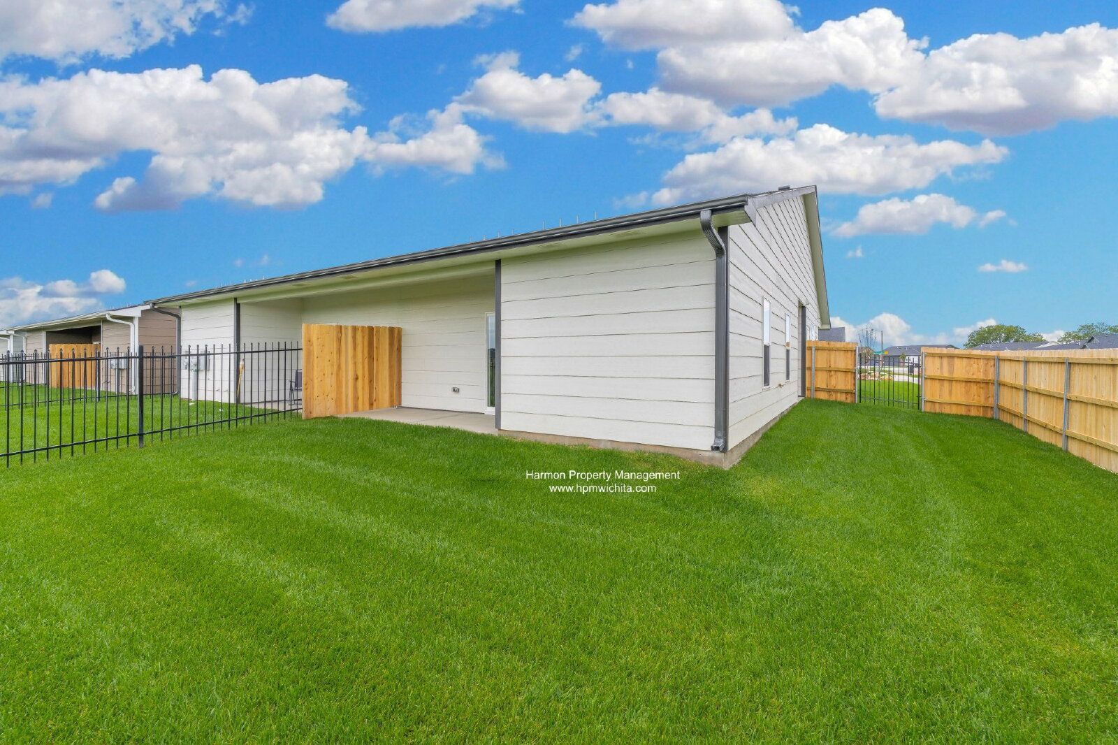 Brand New Three-Bed Two-Bath Townhomes Now Available For Rent LIMITED TIME OFFER: ONE MONTH FREE RENT*! property image