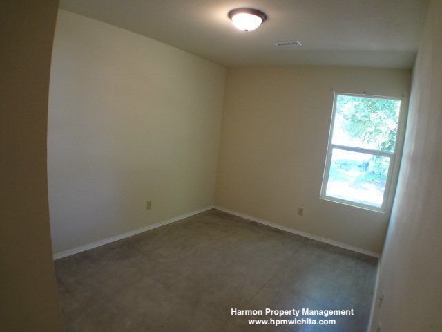 Newer 3 Bed 2 Bath Duplex Near 21st & Amidon - 1 MONTH FREE RENT AFTER 3 MONTHS PAID ON TIME property image