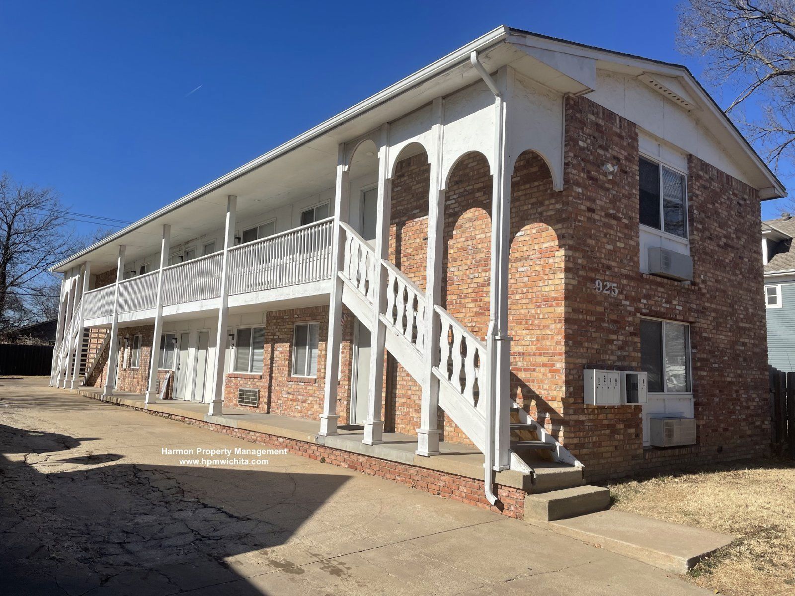 Recently Renovated 1 Bedroom Apartments Near Downtown LIMITED TIME OFFER: ONE MONTH FREE RENT*! property image